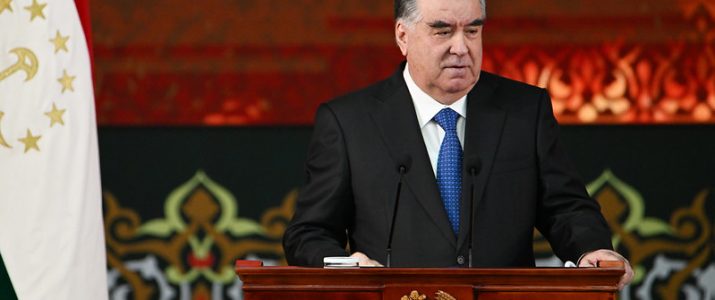 Выступление Президента Республики Таджикистан Эмомали Рахмона на встрече с активистами, представителями общественности и религиозными деятелями страны