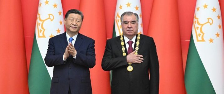Лидеру нации Эмомали Рахмону вручена высшая награда Китайской Народной Республики – Орден «Дружбы»